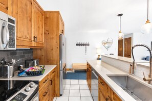 Unclassified image, 3 of 49, button