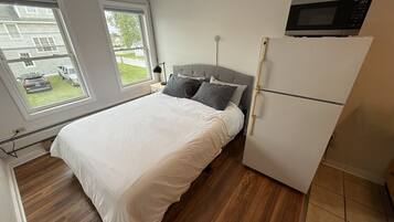 1 chambre, bureau, fer et planche à repasser, Wi-Fi gratuit