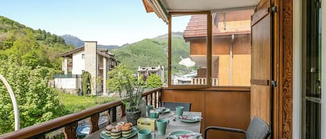 Standard Apartment, Multiple Bedrooms, Mountainside (Boutique Apartment Limone Ski In Ski) | Outdoor dining