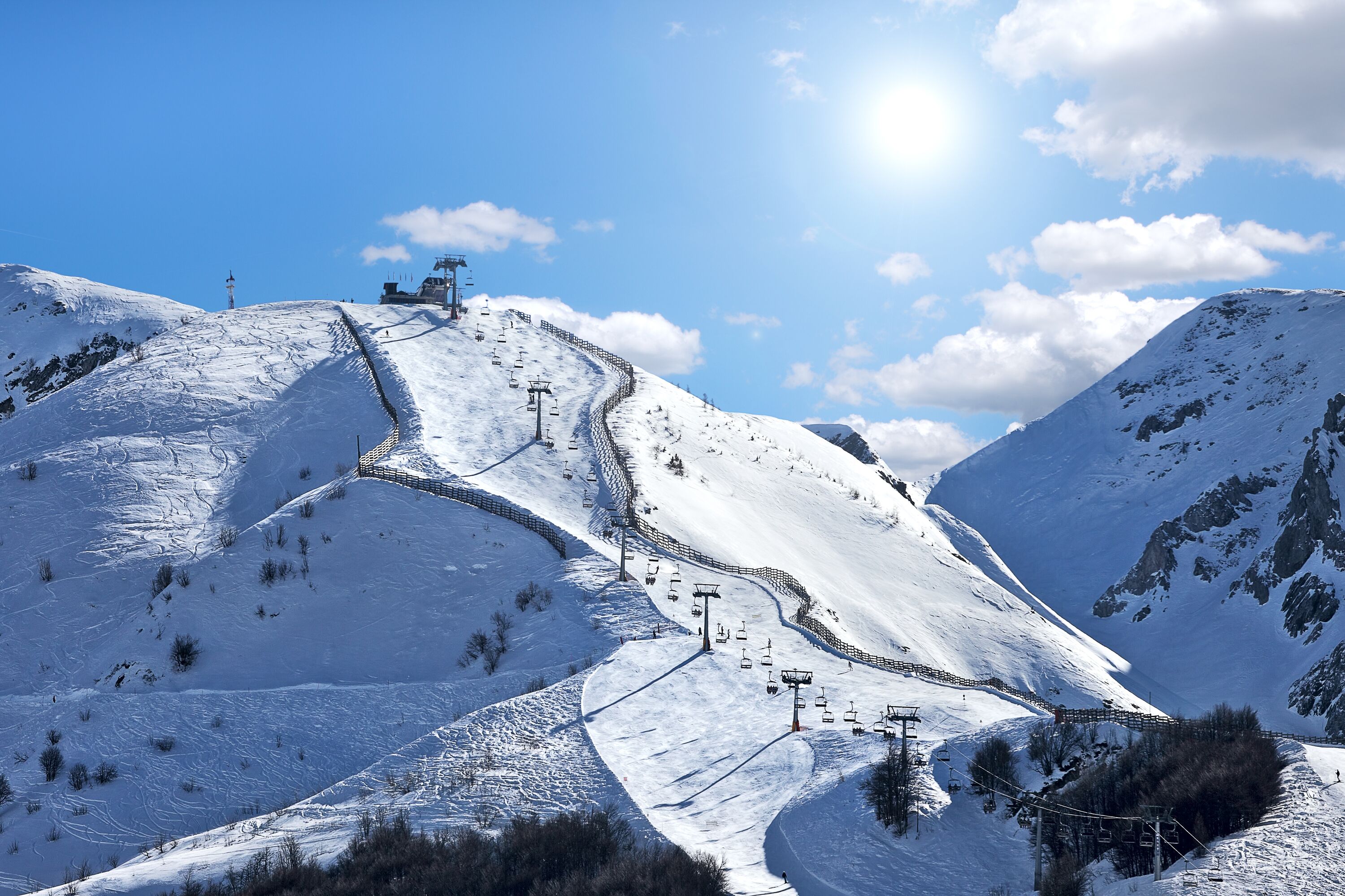 Sci e sport sulla neve