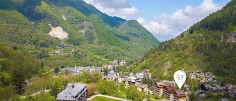 Standard Apartment, Multiple Bedrooms, Mountainside (Boutique Apartment Limone Ski In Ski) | Aerial view