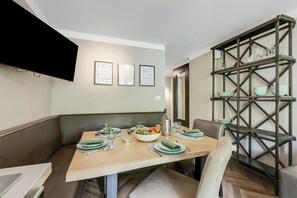 Standard Apartment, Multiple Bedrooms, Mountainside (Boutique Apartment Limone Ski In Ski) | Dining - Boutique Apartment Limone Ski In Ski Out (Limone Piemonte)