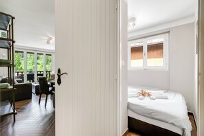 Apartamento standard, vários quartos, ao lado da montanha (Boutique Apartment Limone Ski In Ski) | 2 quartos, Wi-Fi (sobretaxa), roupa de cama
