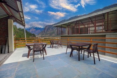 Terrace/patio. Wander Nest