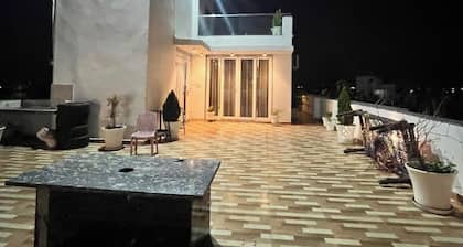 Staeg Cozy Penthouse 2bhk
