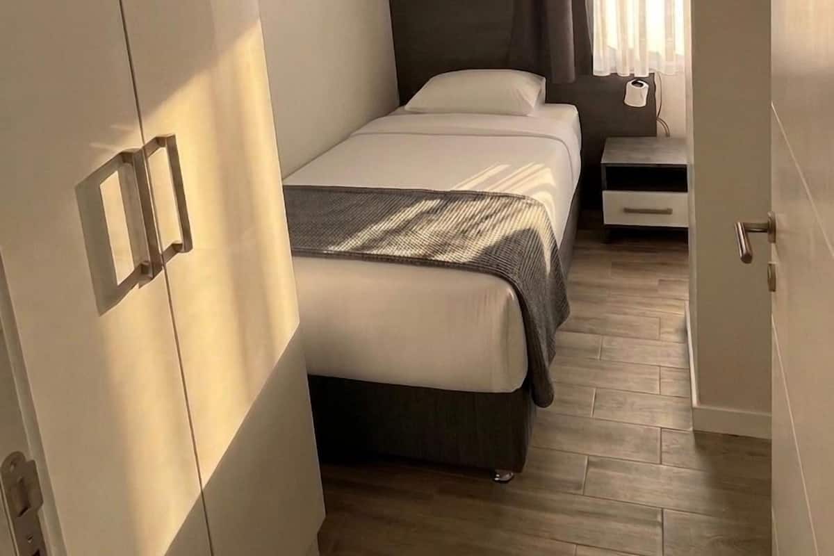 Premium Condo | Desk, laptop workspace, free WiFi