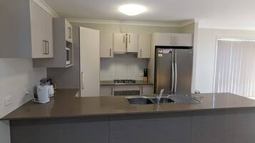 Ferienhaus, 4 Schlafzimmer, barrierefrei, Gartenblick | Innenbereich