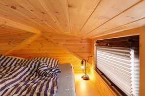 1 bedroom, free WiFi, bed sheets - Tiny Home 'Ernesto' with Private Garden, Wi-Fi and Air Conditioning (Kloster Lehnin)