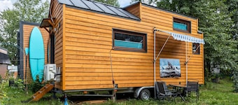 Tiny Home 'Evita' with Private Garden, Wi-Fi and Air Conditioning