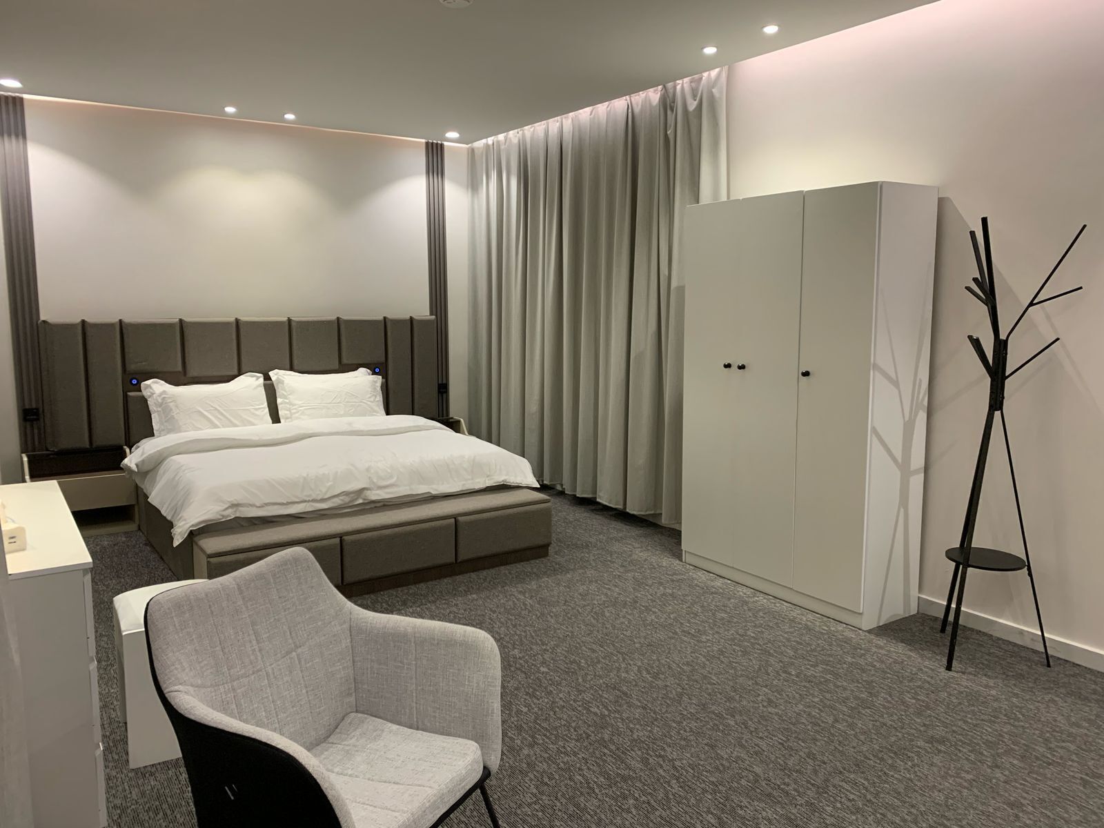 Luxury Suite 104