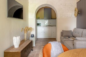 TV - Relais Badia a Passignano - Nebbiolo Apartment (Badia A Passignano)
