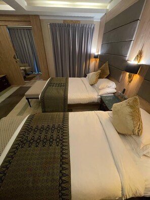Premium Triple Room | Bed sheets