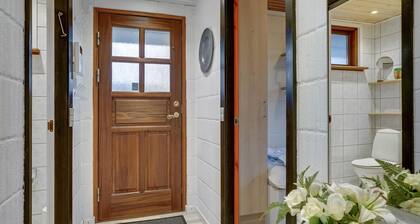 Cosy holiday house near child friendly beach