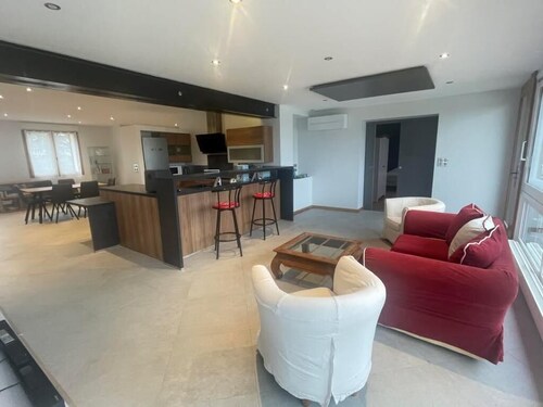 Gite 05-With heated indoor swimming pool