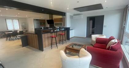 Gite 05-With heated indoor swimming pool