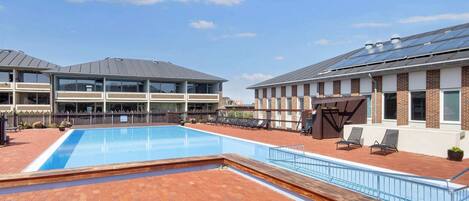 Indoor pool, outdoor pool