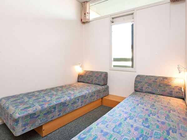 Classic Apartment, 2 Bedrooms | Interior