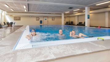 Sisäuima-allas, ulkouima-allas