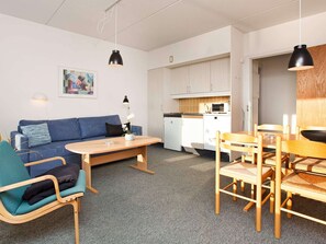 Comfort Apartment, 2 Bedrooms | Interior