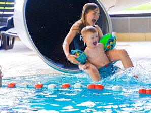 Indendørs pool, udendørs pool