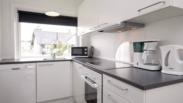 Premium House, 2 Bedrooms | Interior