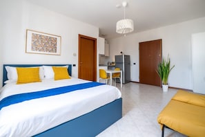 1 bedroom, iron/ironing board, travel cot, WiFi