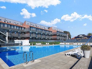 Indoor pool, outdoor pool