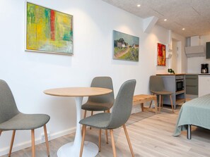 Classic Apartment, 1 Bedroom | Interior