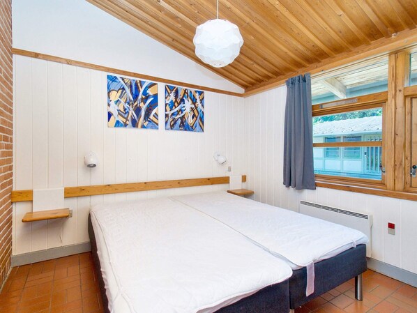 Romantic House, 2 Bedrooms | Interior