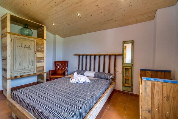 5 Schlafzimmer, Bügeleisen/Bügelbrett, Internetzugang
