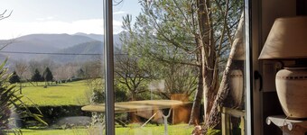 Chalet des Pyrénées with swimming pool