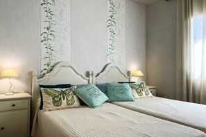 4 habitaciones, tabla de planchar con plancha y wifi gratis 