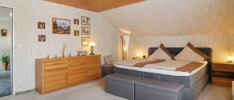 2 chambres, fer et planche Ă repasser, Wi-Fi gratuit, draps fournis