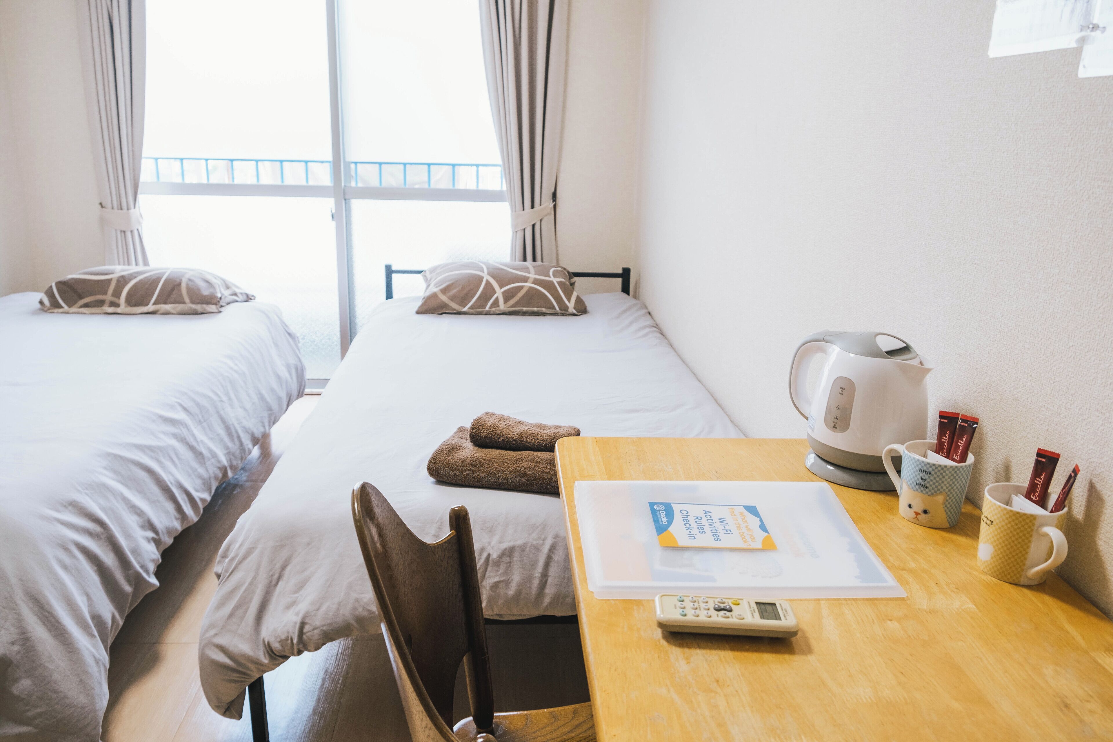 Standard-Zweibettzimmer, Balkon, Stadtblick | Kostenloses WLAN