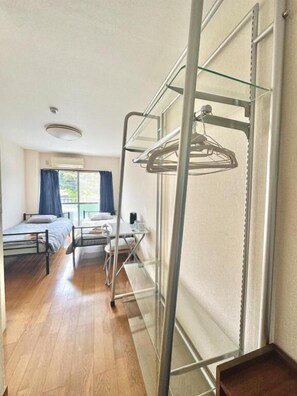 Free WiFi - Osaka English House  (Hirakata)