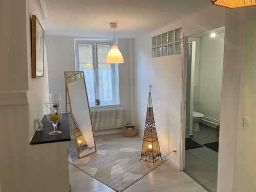 Maison individuelle dans village calme au bord de Seine et forêt  Fontainebleau.