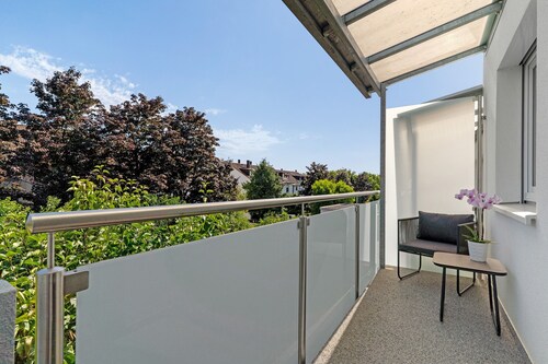 Ferienhaus 'Haus 15' mit gemeinsamer Terrasse, gemeinsamem Garten und Wi-Fi