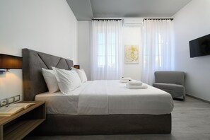 1 chambre, fer et planche à repasser, Wi-Fi gratuit, draps fournis