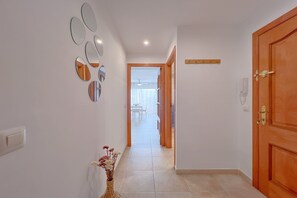 Interior - Apartment in Blanes with Stunning Sea Views (Blanes)