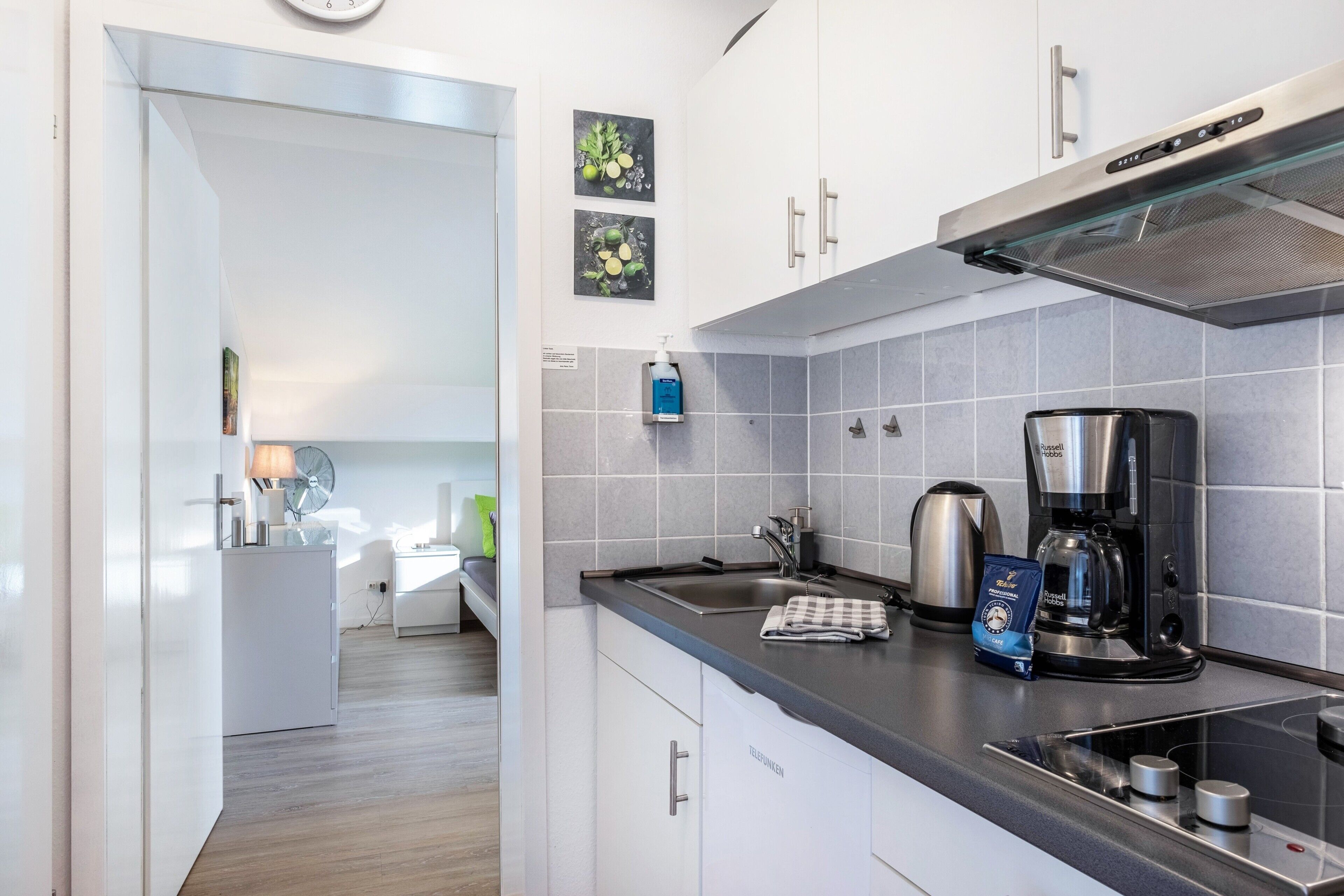 冰箱、烤箱、炉灶、茶具/咖啡用具