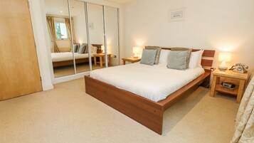 3 Schlafzimmer, individuell dekoriert, individuell eingerichtet