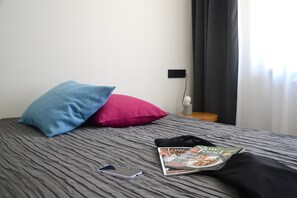 1 bedroom, free WiFi, bed sheets