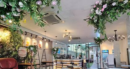V Garden Hotel by Minsu