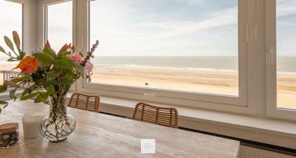 Beach View Floor, Sunsets and summer fun