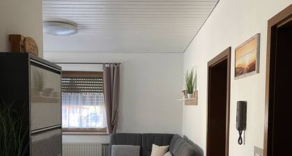 Ferienwohnung 'M Keller' mit Gemeinschaftsterrasse, Gemeinschaftsgarten und Wi-Fi