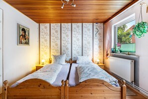 2 makuuhuonetta, ilmainen Wi-Fi, vuodevaatteet