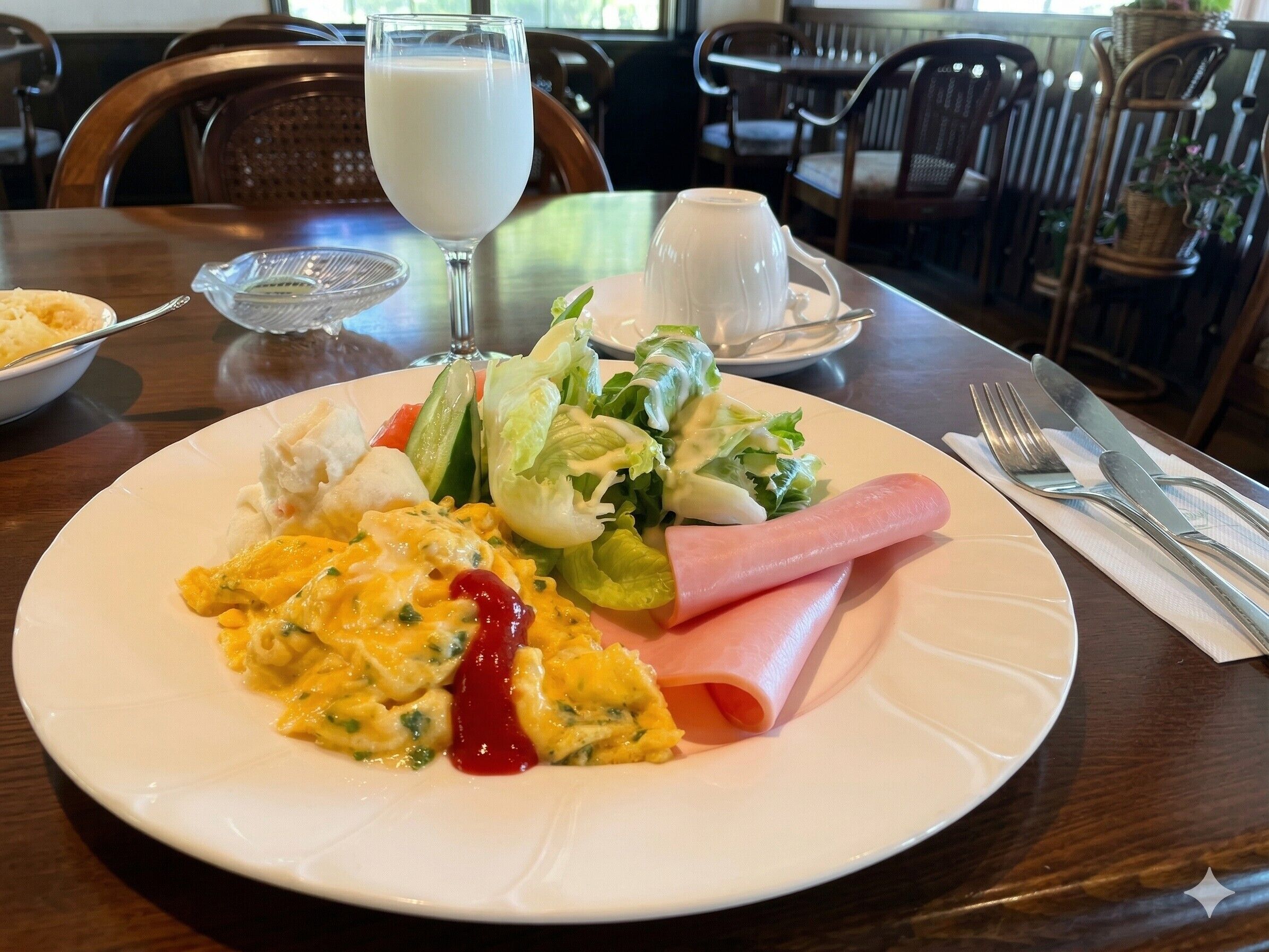 朝食