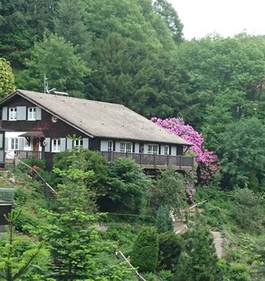 Exterior - Holiday Home 'Sara' with Private Terrace, Private Garden and Wi-Fi (Seebach)