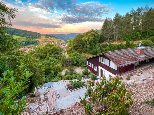 Ferienhaus 'Sara' mit privater Terrasse, privatem Garten und Wi-Fi