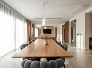 House (Five Bedroom House with Balcony) | Dining room
